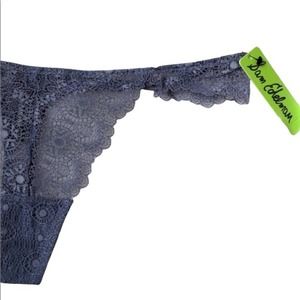 Sam Edelman Flutter Lace Thong Size Large 5/$25